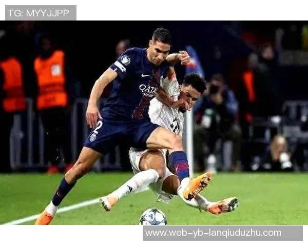 哈曼批评裁判缺乏VAR执法能力质疑迪亚斯越位判罚影响比赛公正性